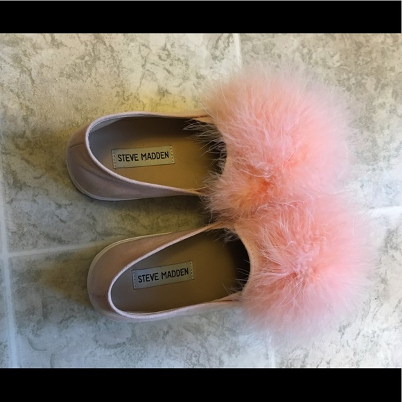 Steve Madden slide on runner - Picture 2 of 4